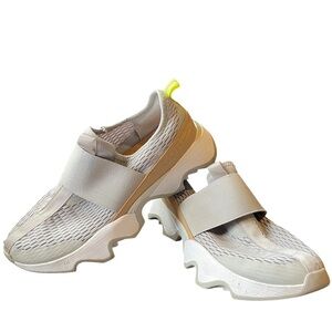 Sorel Kinetic Impact II Strap Athletic Sneaker Women’s Size 8.5 Dove/Sea Salt